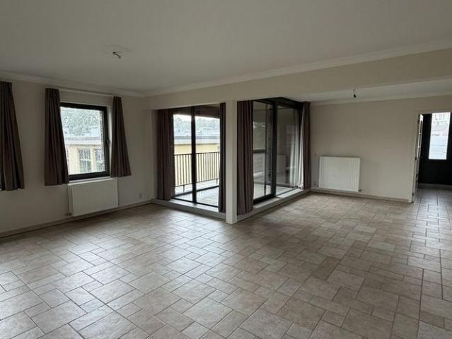 Appartement te huur in Zonhoven voor € 1.250 met 2 slaapkamers