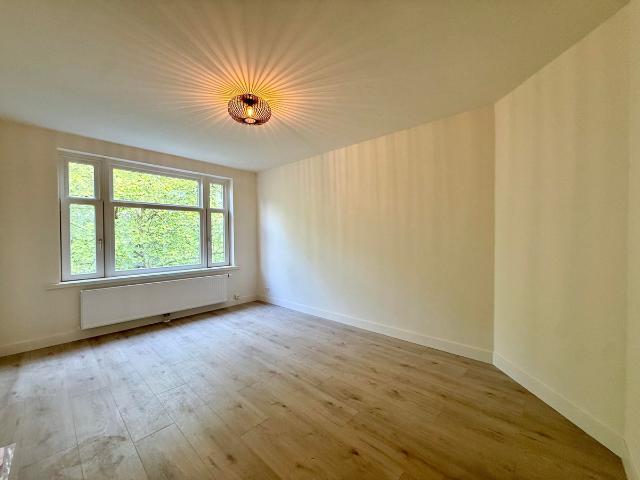 Appartement te huur Jan van Galenstraat in Amsterdam voor € 2.450