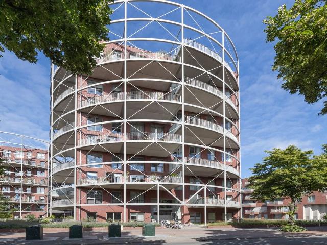 Appartement te huur Jan van der Heijdenstraat in Hilversum voor € 2.195