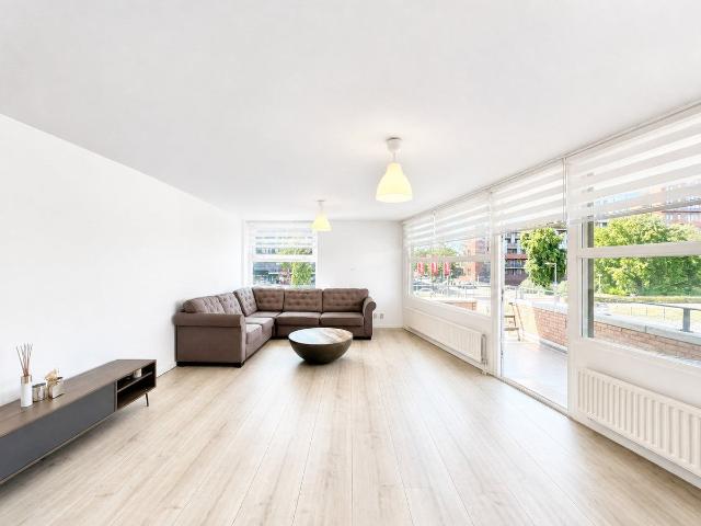 Appartement te huur Jan van Duivenvoordestraat in Amsterdam voor € 2.495