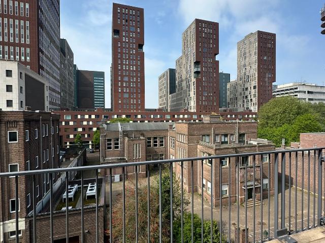 Appartement te huur Koningin Sophiestraat 220 in Den Haag voor € 1.900