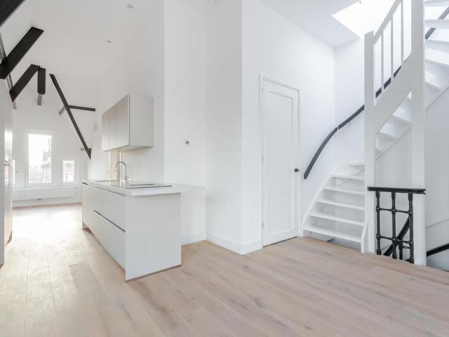 Appartement te huur Paulus Potterstraat in Amsterdam voor € 2.950