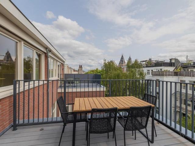 Appartement te huur Pieter Cornelisz. Hooftstraat in Amsterdam voor € 4.950