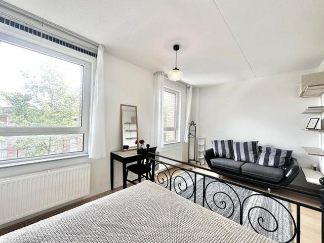 Appartement te huur Pieter Oosterhuisstraat in Amsterdam voor € 2.500