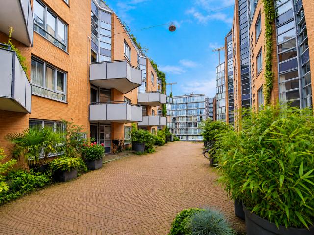 Appartement te huur Uilenburgerwerf in Amsterdam voor € 2.800
