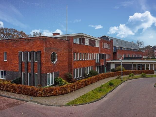 Appartement te huur Van Erven Dorenspark in Laren voor € 1.500