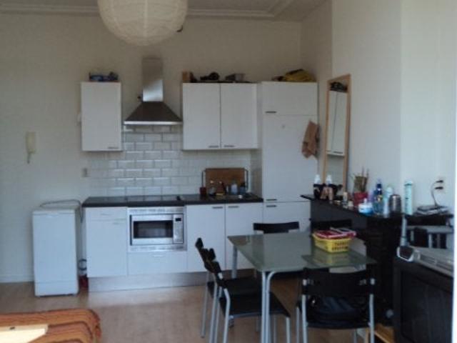 Appartement te huur Van Merlenstraat in Den Haag voor € 733
