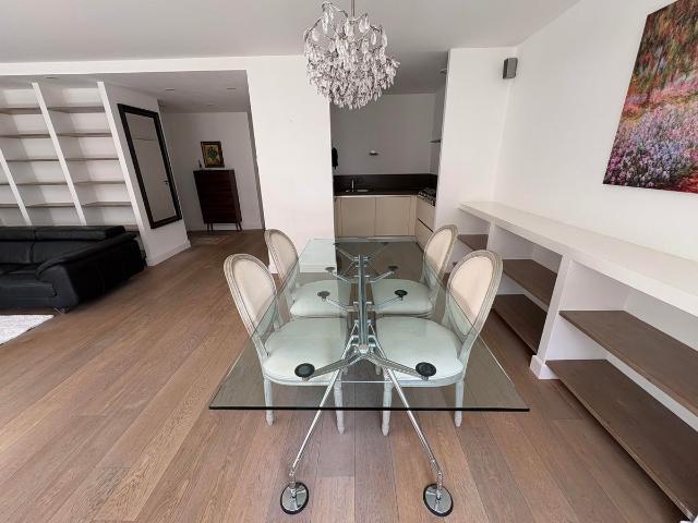 Appartement te huur Willemstraat 93 B in Den Haag voor € 2.500
