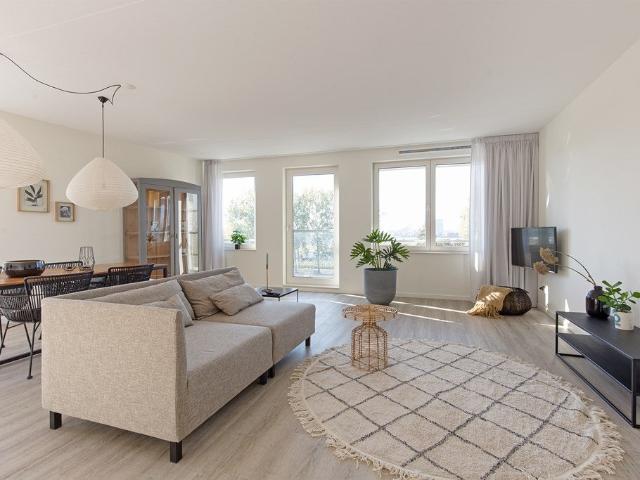 Appartement te huur Zeeburgereiland/Bovendiep, Mary van der Sluisstraat in Amsterdam voor € 2.950