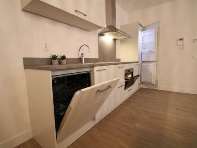 Appartement te huur 1e Lulofsdwarsstraat 16 F in Den Haag voor € 1.850
