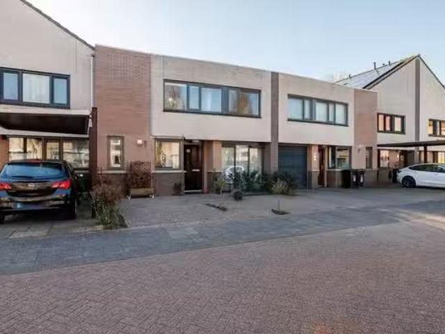 Appartement te koop Noorderplassenweg 40 in Almere voor € 615.