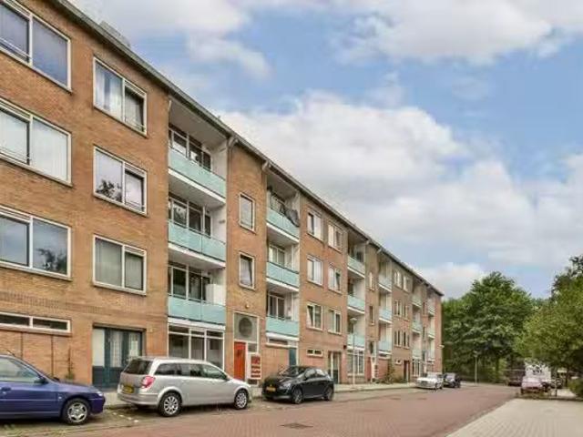 Appartement te koop Dapperstraat 57 D in Amsterdam voor € 350.