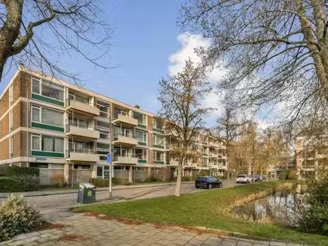 Appartement te koop De Lairesselaan 165 in Rotterdam voor € 38.