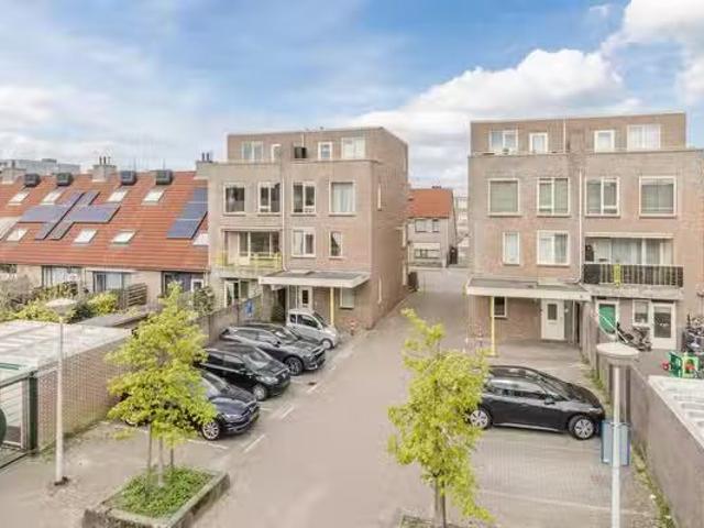 Appartement te koop Dijkgraafplein 319 in Amsterdam voor € 380.