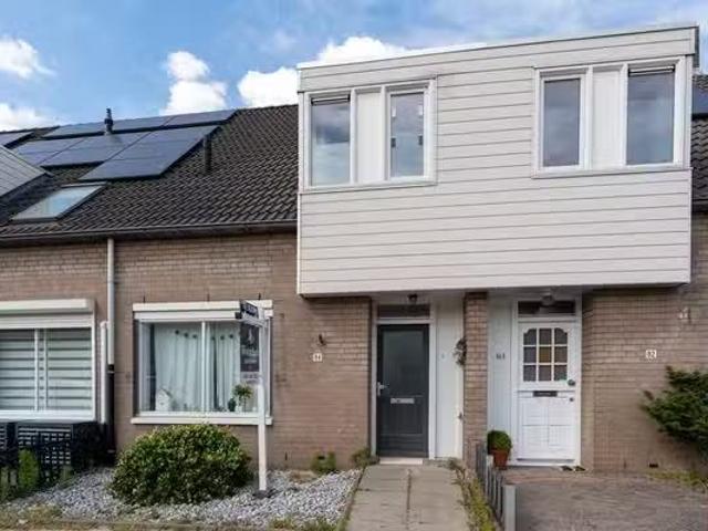 Appartement te koop Dirigentplein 124 in Eindhoven voor € 415.