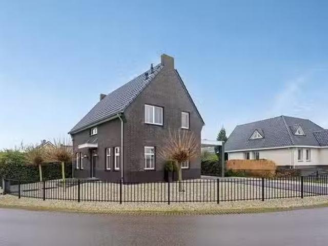 Appartement te koop Doctor Marie Curiestraat 25 in Venlo voor.