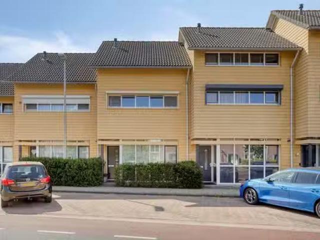 Appartement te koop Gangeslaan 206 in Purmerend voor € 475.000