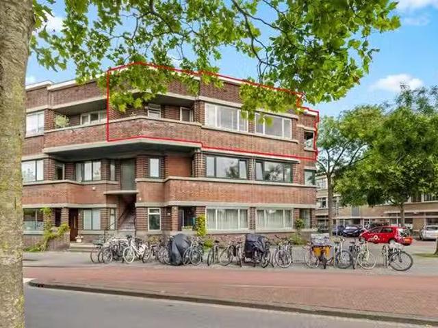 Appartement te koop Hart Nibbrigkade 67 16 in Den Haag voor €.