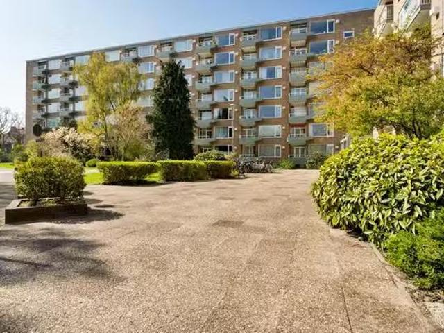 Appartement te koop Heliotrooplaan 356 D in Den Haag voor € 21.