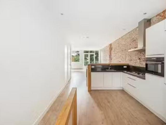 Appartement te koop Henegouwerlaan 68 B in Rotterdam voor € 72.