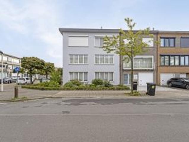 Appartement te koop in Merksem 2170