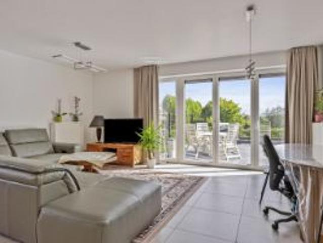 Appartement te koop in Zellik 1731