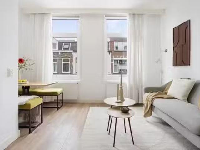 Appartement te koop Jan Luykenstraat 67 in Haarlem voor € 300.