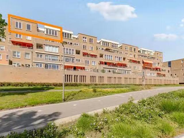 Appartement te koop Korte Promenade 37 in Almere voor € 325.000