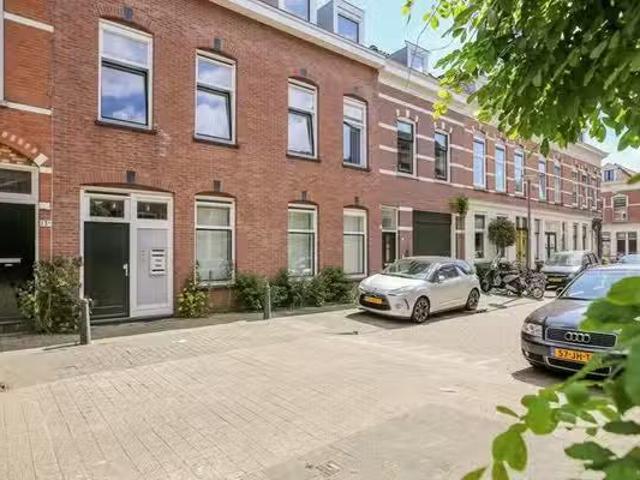 Appartement te koop Kromme Wiekstraat 9 B in Rotterdam voor €.