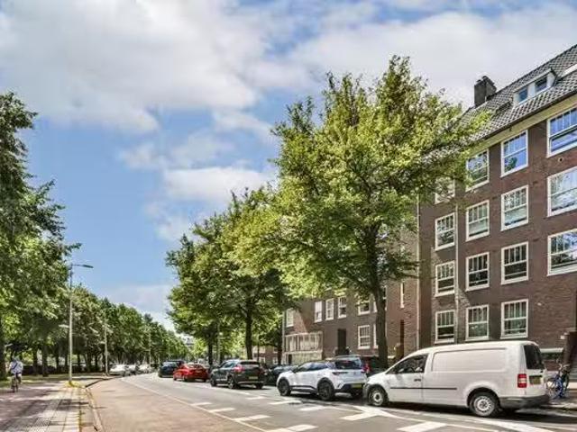Appartement te koop Pieter van der Doesstraat 59 2 in Amsterda.