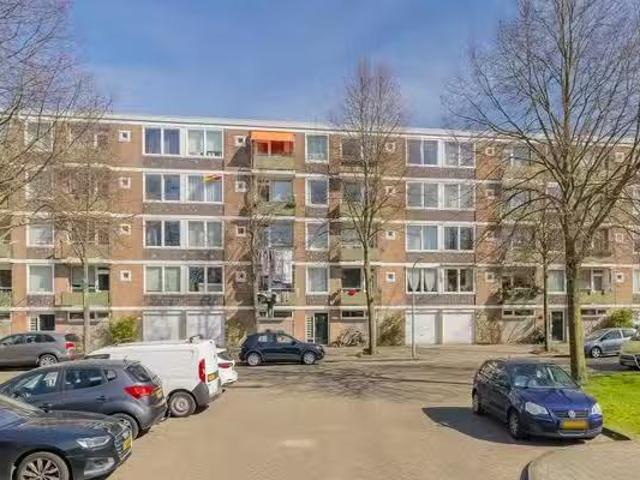 Appartement te koop Pieter van Musschenbroekstraat 187 in Haar.