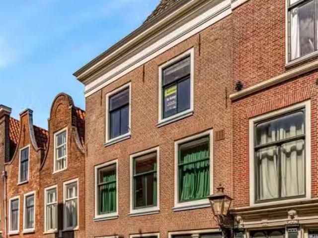 Appartement te koop President Steinstraat 6 A in Leiden voor €.