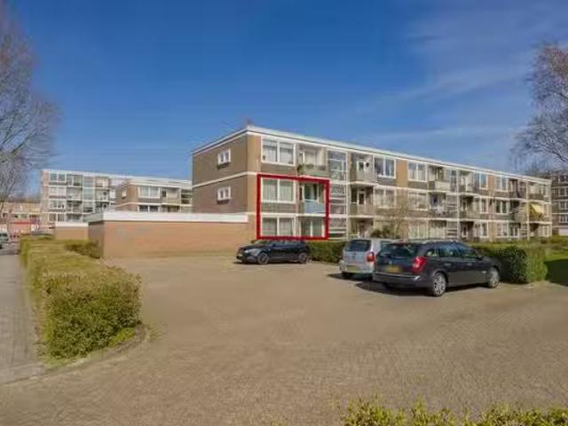 Appartement te koop Prins Bernhardlaan 2 J in Haarlem voor € 3.