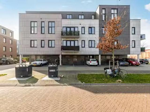 Appartement te koop Slowakijeplaats 18 in Almere voor € 265.000