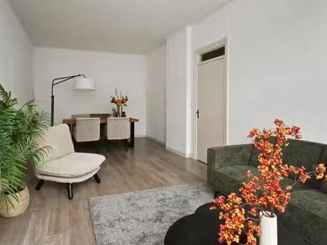 Appartement te koop Soestdijksekade 589 in Den Haag voor € 350.