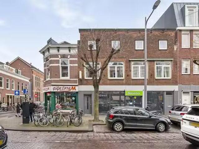 Appartement te koop Van Vlooswijkstraat 19 B in Rotterdam voor.