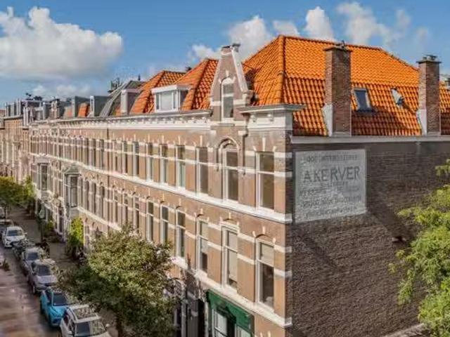 Appartement te koop Van Bylandtstraat 145 A in Den Haag voor €.