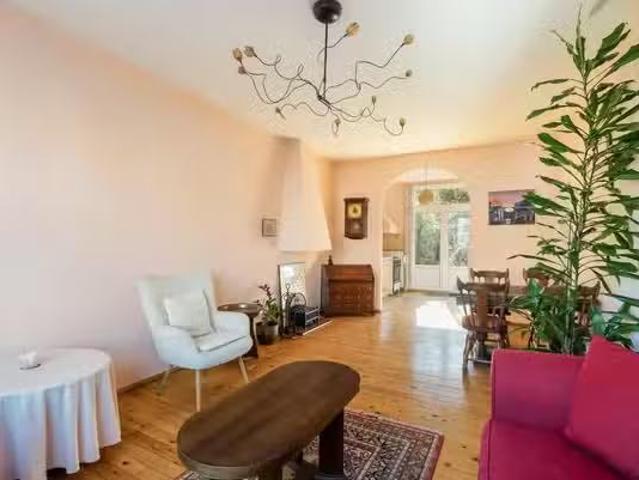Appartement te koop Vierhoutenstraat 125 in Den Haag voor € 31.