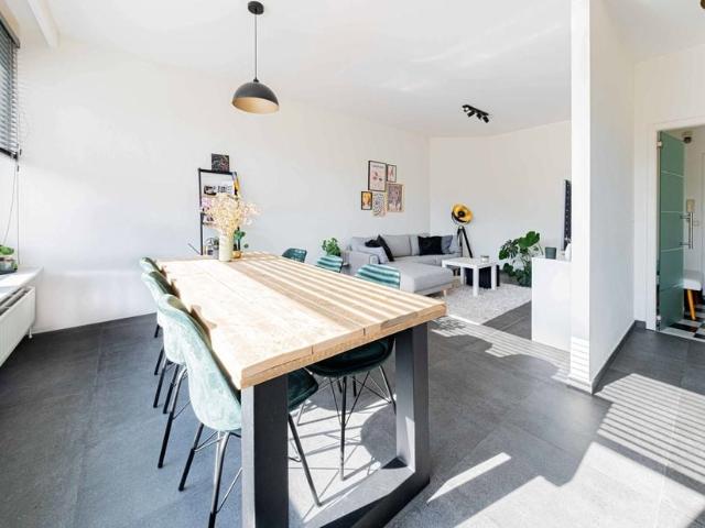 Appartement te koop voor 245000 euro met 1 slaapkamers