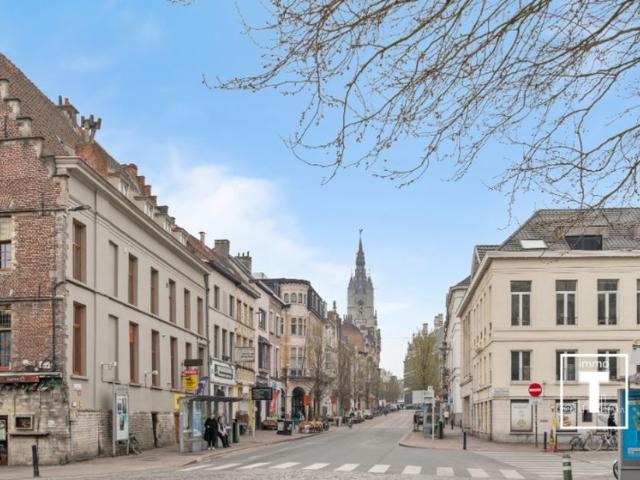 Appartement te koop voor 274000 euro met 1 slaapkamers