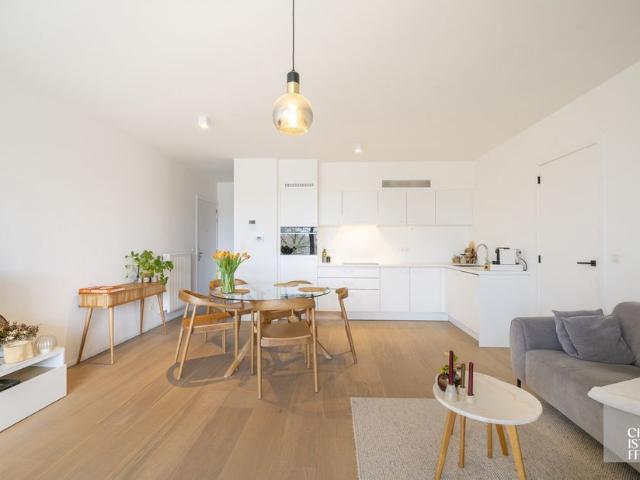 Appartement te koop voor 275000 euro met 2 slaapkamers