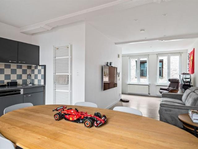 Appartement te koop voor 285000 euro met 1 slaapkamers