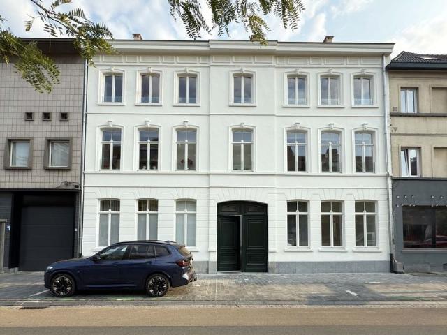 Appartement te koop voor 366250 euro met 1 slaapkamers