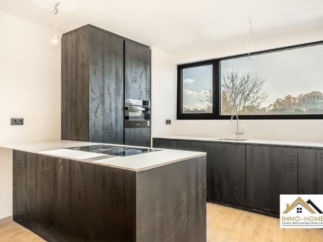 Appartement te koop voor 449000 euro met 4 slaapkamers