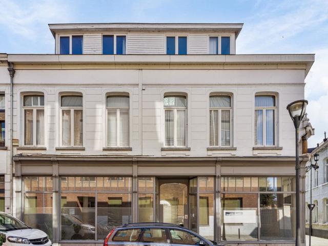 Appartement te koop voor 690000 euro met 5 slaapkamers