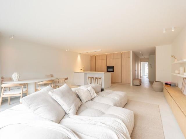 Appartement te koop voor 895000 euro met 3 slaapkamers