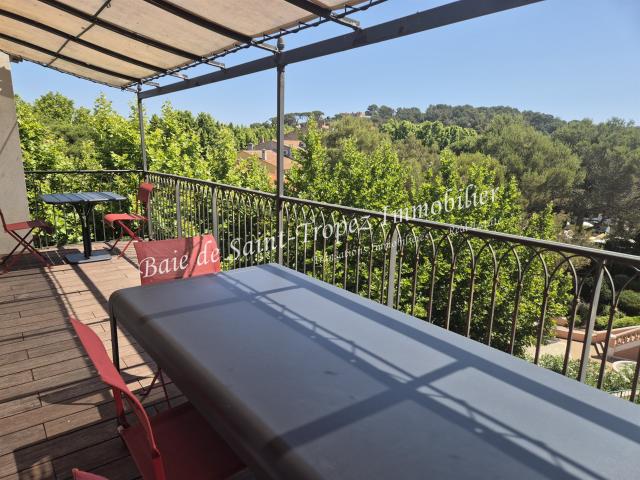 Appartement terrasse au coeur du village avec vue panoramiqu. 108m² Saint Tropez