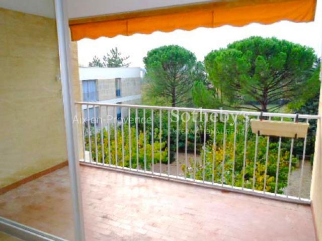 APPARTEMENT TERRASSE GARAGE
