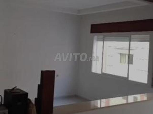 Appartement titré de 138 m², 4ème étage, près de ISO, avec parking, Tétouan