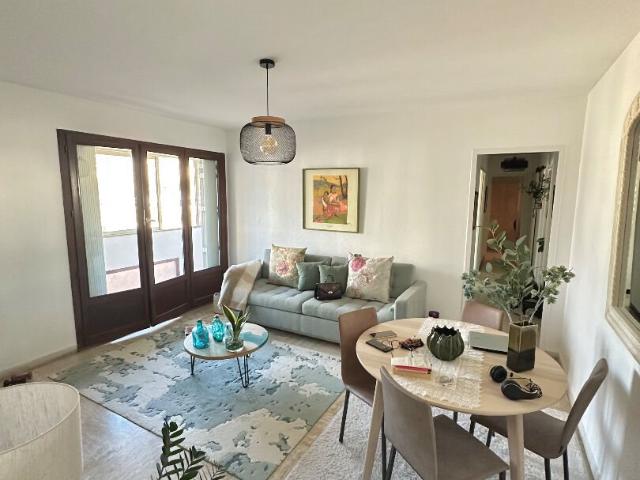 Appartement Toulon Champs De Mars 3 pièces 60 m2 avec loggia. 60m² Toulon